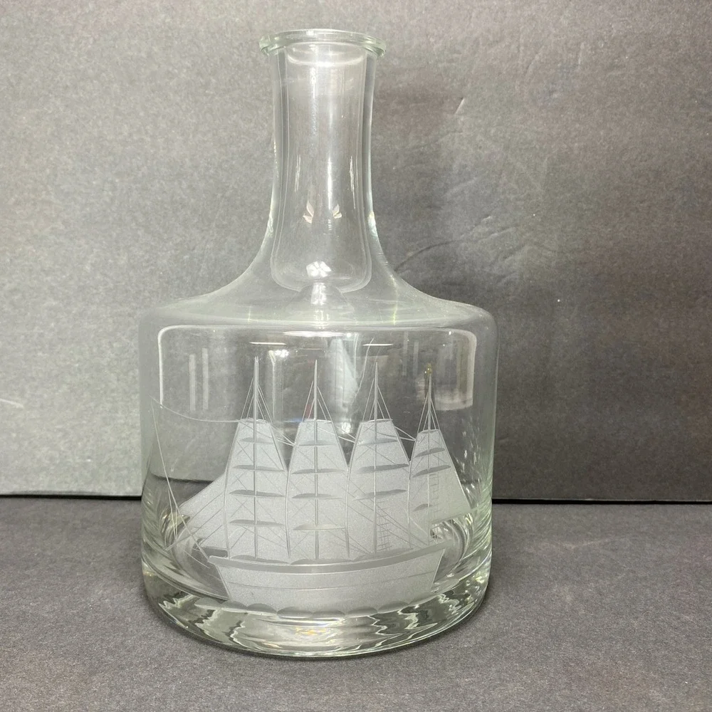 Etched Clipper Ship Sailboat‎ Glass Decanter Clear Nautical Barware Liquor